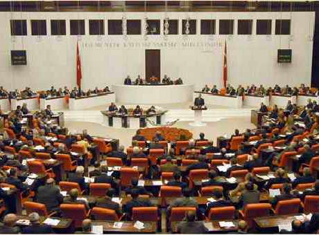 Meclis tatile girmeyecek