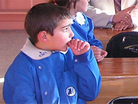 Üşüyen öğrencilere ihbar hattı!