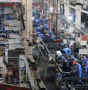 Türkiye'den her 100 kişiden 44 'ü kayıt dışı!