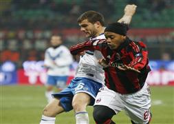 Ronaldinho için teklif bekliyoruz