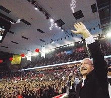 Ayağa kalkın isyan edin