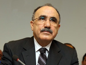 "Öğrenciler kendini yere atmış"