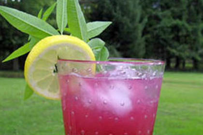 Üzüm suyu daha yararlı!