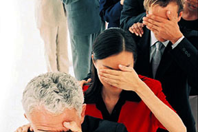 Kredi kartımızı patron aldı, borçları bize kaldı