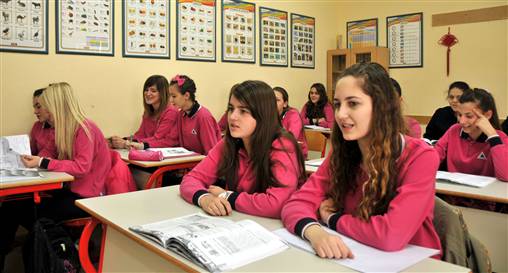 Sırp karargahıydı; şimdi Türk okulu