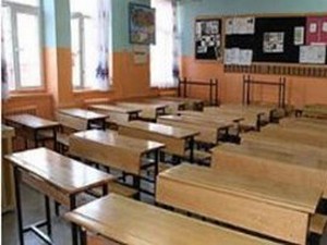 Öğrencilere temizlik yaptırıldığı iddiası