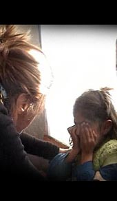 Küçük kızın gözyaşları!