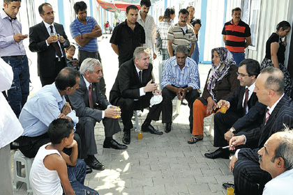 Önce sel vurdu sonra devlet