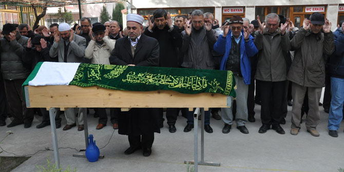 Önce namazı kılındı sonra kadavra oldu