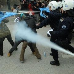 YÖK önünde öğrenci eylemi