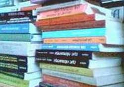 Üniversitelilerden köy okullarına kitap