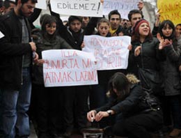 Yumurta atmak artık demokratik hak