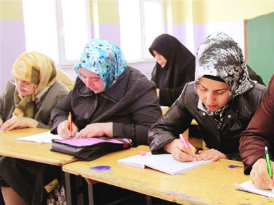 Harf söktükçe yüzleri gülüyor