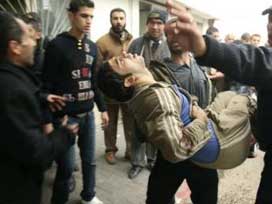 Gazze'de ölü sayısı 200'ü geçti