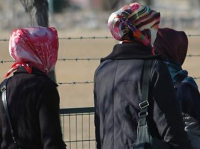 Öğrenciler, YÖK Başkanı'nı destekliyor