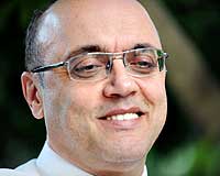 AKP adayı olarak Cemil Çiçekin adı akşam saatlerinde Başkent kulislerine bomba gibi düştü.