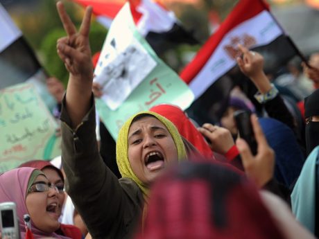 Türkiye mi Mısır'a, Mısır'ı Türkiye'ye benzeyecek?