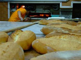 Dar gelirlilere 25 kuruşluk ekmek bayramı