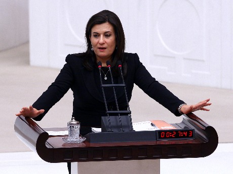 Kadınları korumanın yolu eğitimle başlıyor"