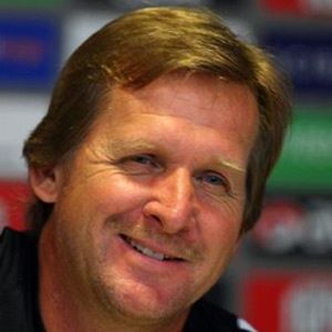 Bernd Schuster istifa etti