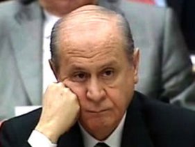 Kadınlar Bahçeli'nin Gülümsemesini İstiyor