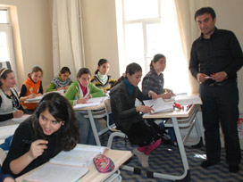 Muşta kız çocukları eğitime kazandırılıyor