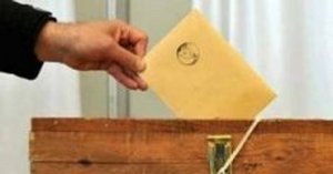 Önlisans mezunlarından seçim protestosu