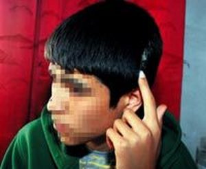 'Muhbirlik' yapmadı okul müdürü dövdü