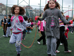 Bin 249 çocuk dünya rekoru kırdı