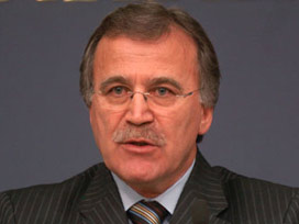 Şahin: Polislerin eğitim düzeyi artıyor