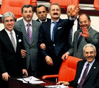 Son oturumda vekiller vedalaştı