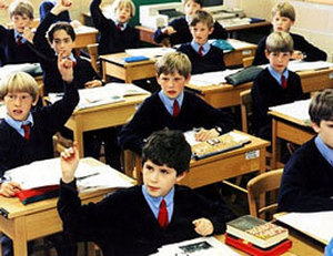 Özel okulda saldırgan davranış daha fazla