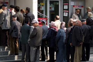 Emeklinin maaşına haciz konamayacak (memurlar hariç)