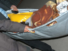 Genç öğretmen sobadan zehirlendi