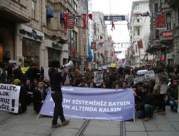 Liselinin öfkesi Facebook'ta yayılıyor