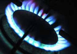 Türkiye'ye doğalgaz yarı yarıya azaldı