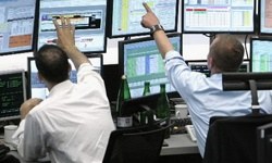 Bin Ladinin öldürülmesi altın ve petrolü vurdu