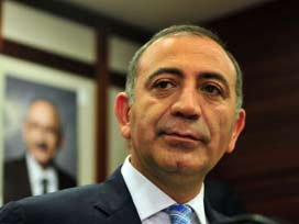 Gürsel Tekin'e istifa çağrısı