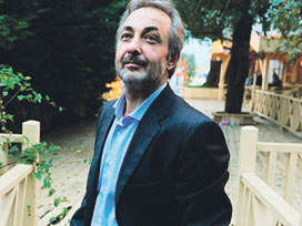 Aslantuğ: İzleyiciyi röntgenci yapılmamalı