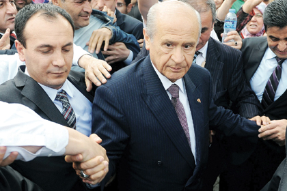 Bahçeli'nin Bakandan isteği