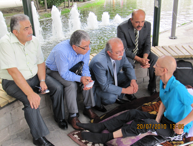 ATAMASI YAPILMAYAN ÖĞRETMENLERİN SEMBOLÜ ŞAFAK BAY, HAYATA GÖZLERİNİ YUMDU