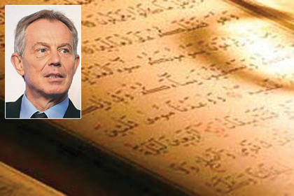 Blair her gün Kuran okuyor