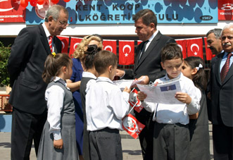 AYDOĞAN: "BU KARNELER ASIL BİZLERİN!"