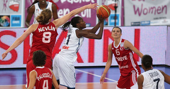 Potanın Perileri Fransa'yı perişan etti