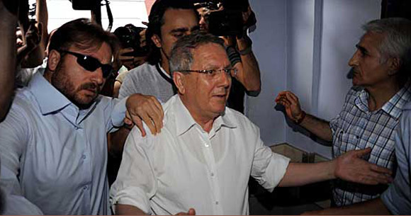 '1 Numara' Aziz Yıldırım'a 15 suçlama