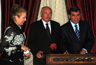 EĞİTİMİN AYDINLIĞINDA BULUŞMA