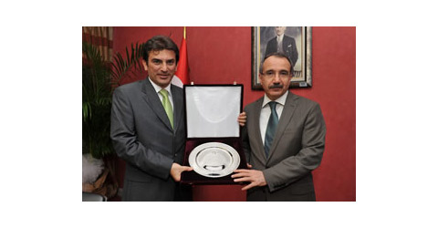 Bakan Dinçer'in ilk ziyaretçileri