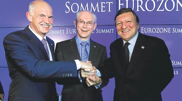 Zafer gününde  iflas korkusu