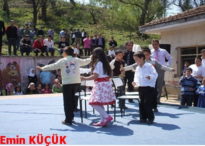 BREMEN MIZIKACILARI KİTABINA YENİ KAPAK