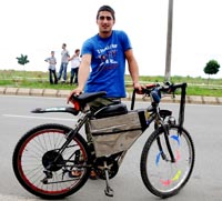 Bisikletle radara yakalandı